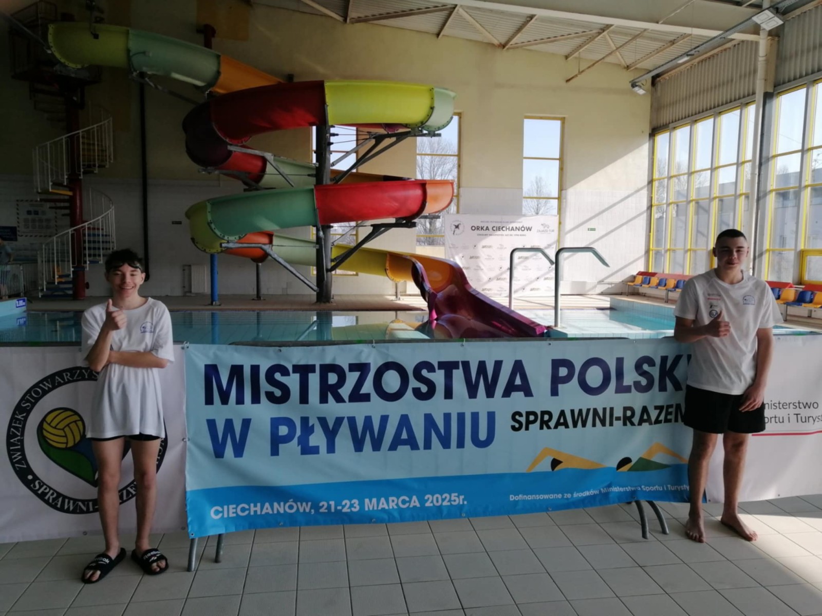 MISTRZOSTWA POLSKI W PŁYWANIU  